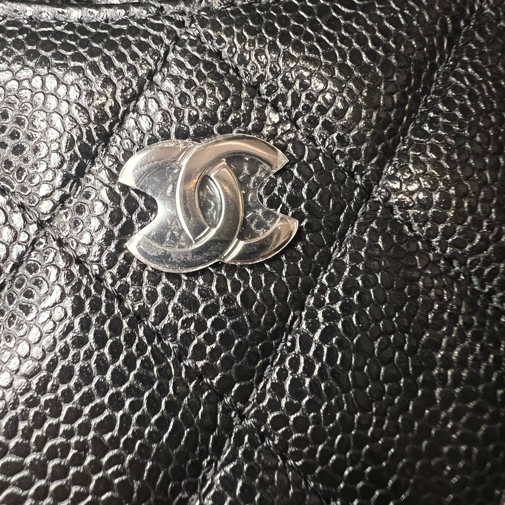 🍒Authentic Chanel Wallet and O-phone holder - Picture 9 of 11